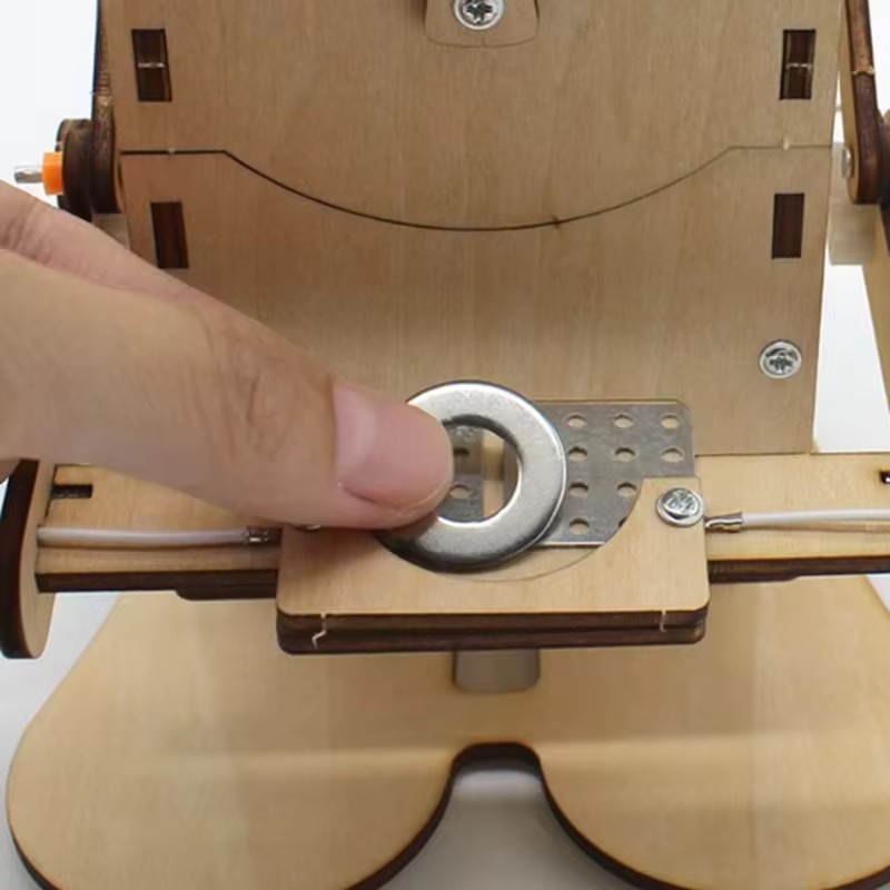 DIY Coin swallowing robot Coin - Science Diy Model incelemesi ve fiyatı